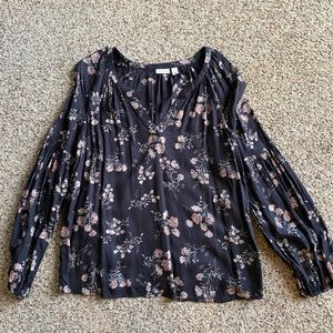 Hinge blouse size large